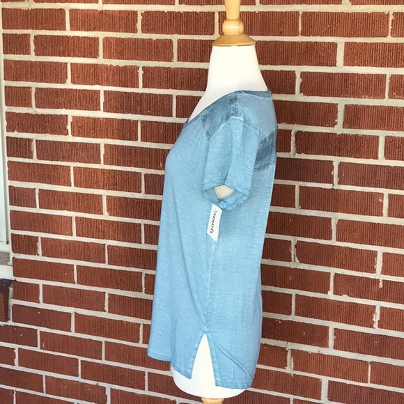 NWT Max Jeans Blue Scoop Neck Short Sleeve Top Size Medium - Picture 2 of 10